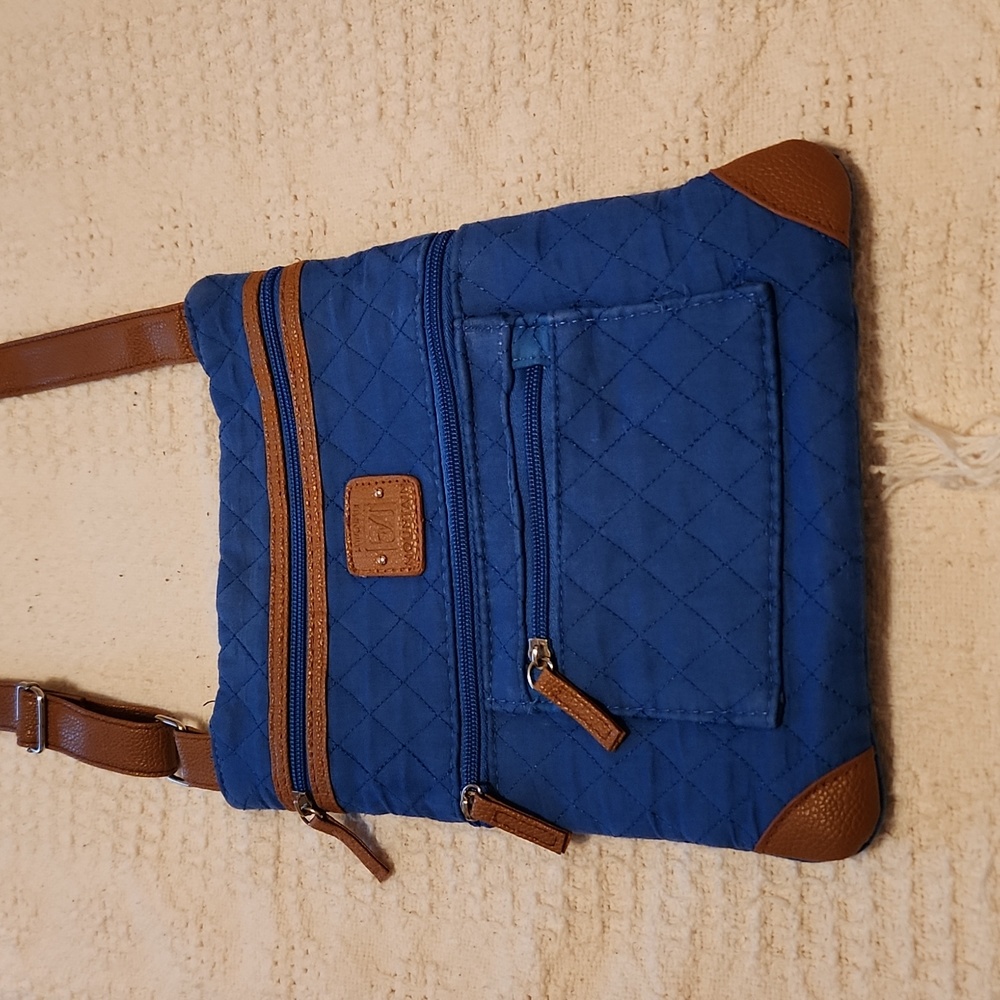 Stone Mountain Womens crossbody/shoulder purse